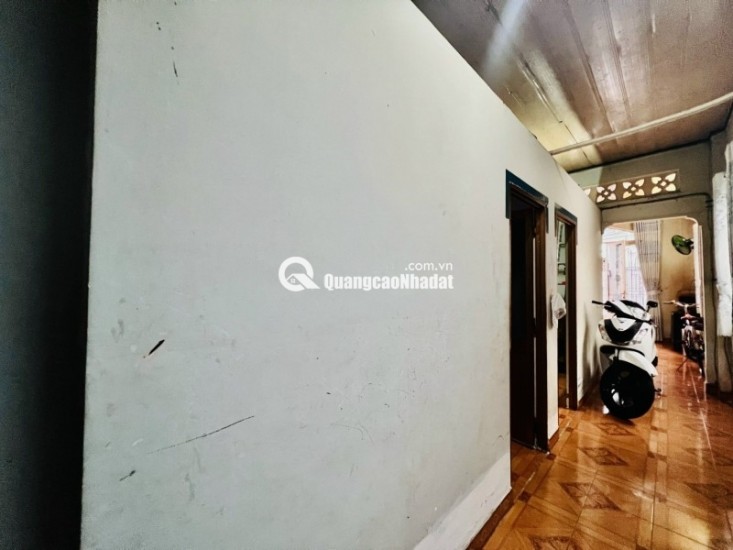 Bán nhà mặt phố Phường Phước Long (Hiệp Phú, Q.9 cũ) ngang 6m, DT 95m2, 1 trệt, 2PN. Sổ hồng, giá 6.99 tỷ. LH: 0933125879